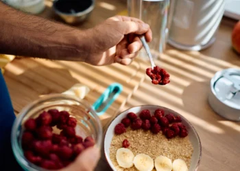 3 errores comunes al desayunar que te impiden perder peso (según la ciencia)