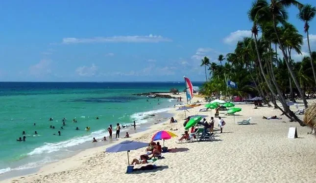Turismo mueve RD$ 220,000 millones en compras a suplidores