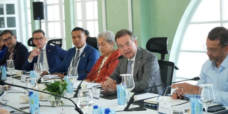 Puertos Secos Fronterizos/Gobierno coordina implementación de puertos secos fronterizos para fortalecer comercio y logística