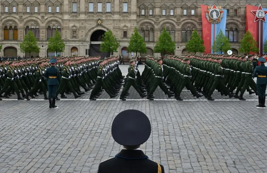 Más al ejército, menos a las escuelas: lo que se sabe del presupuesto ruso para 2027