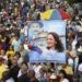 Miles marchan en Venezuela por el retorno de opositora María Corina Machado
