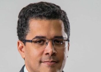 El reloj político de David Collado: ¿Le alcanzará el tiempo camino a las primarias del PRM?