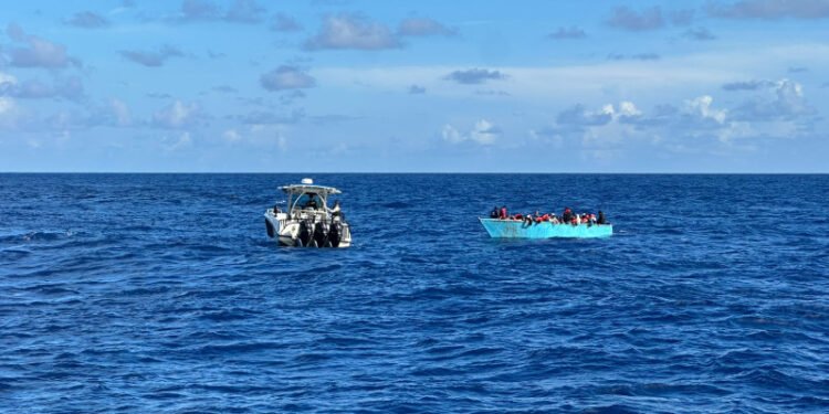 Repuntan los viajes en yola desde RD hacia Puerto Rico