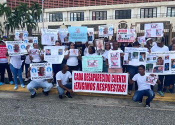 Familiares de desaparecidos exigen aplicación del Sistema de Alertas República Dominicana