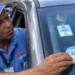 Suben tarifas del marbete: conductores tendrán que pagar RD$2,000 y RD$4,000 según año de vehículo