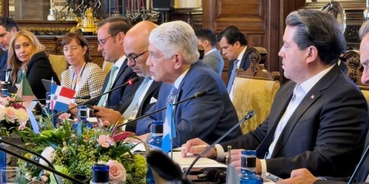 Gobierno dominicano impulsa infraestructura del transporte como “motor del turismo”