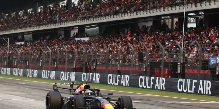 Verstappen gana en Sepang, por delante de Antonelli y Hamilton; Alonso, octavo