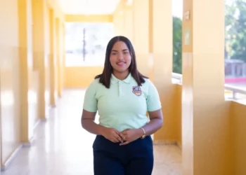 Gobierno lanza iniciativa “Estudiante de la Semana” para reconocer el talento y los aportes de los alumnos