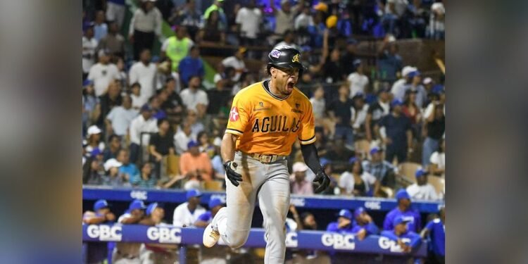 Estrellas, Leones y Águilas triunfan en la jornada dominical de la LIDOM