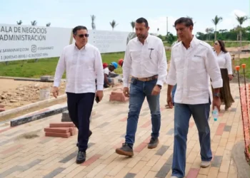 Sanz Lovatón resalta potencial de Savanna Free Zone Park