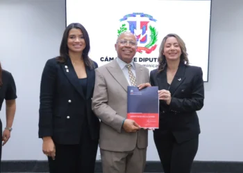 Ministerio de Mujer modifica borrador de la Ley Mirabal