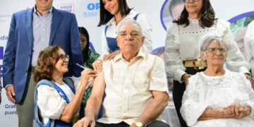 Más de 400,000 dosis de vacuna contra la influenza están disponibles en República Dominicana