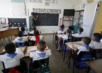 El sector privado en Cuba alivia un curso escolar “difícil” en medio de la crisis en la isla