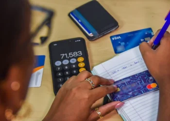 El bolsillo aprieta: por qué las tarjetas de crédito pierden dinamismo en República Dominicana