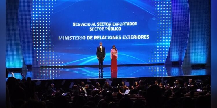 Exportaciones dominicanas alcanzan récord de US$10,563 millones en 2026