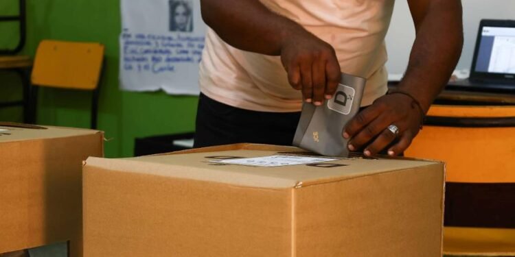¿Cómo está el apoyo a la democracia en República Dominicana? Esto dice Latinobarómetro 2026