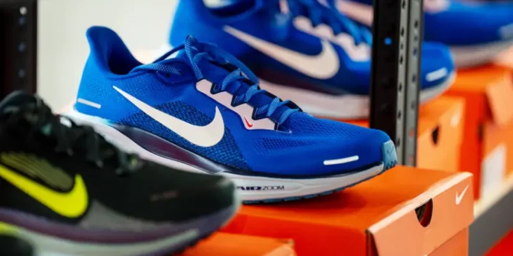 Qué salió mal en Nike, el gigante que perdió el liderazgo mundial de la ropa deportiva