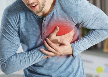 Infarto en personas jóvenes: por qué ocurre y qué síntomas no hay que ignorar, según los expertos