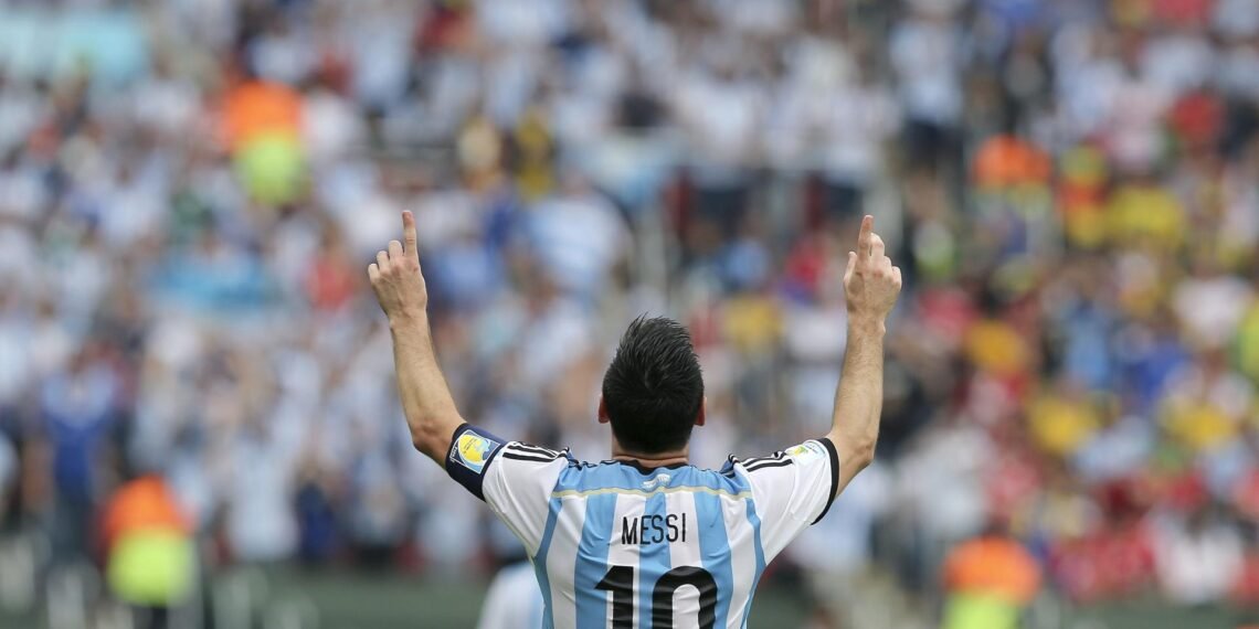 Messi se despide de Argentina como dueño de una colección de récords