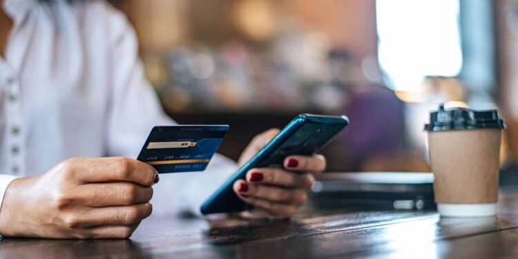 Dominicanos se alejan de las tarjetas de crédito de menor monto